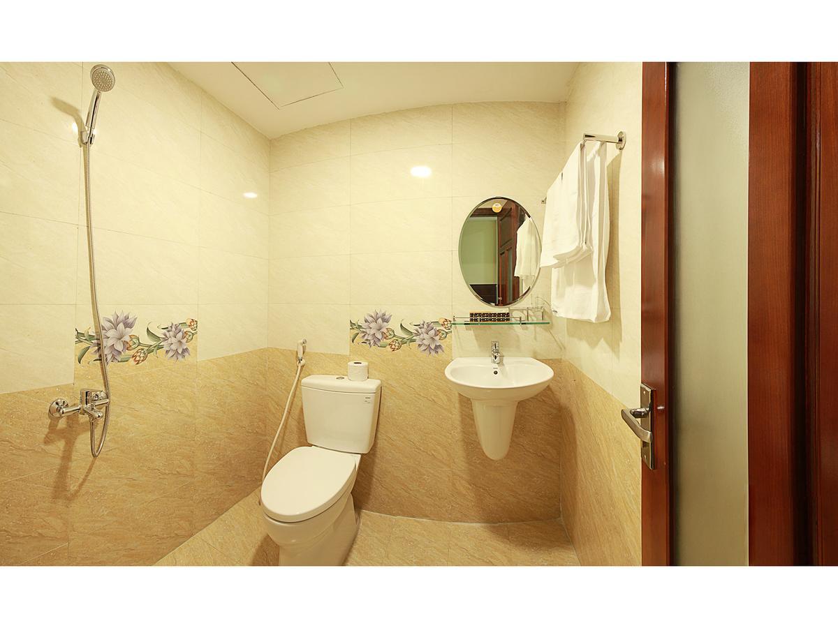 Thanh Nhan Hotel Da Nang Exterior photo