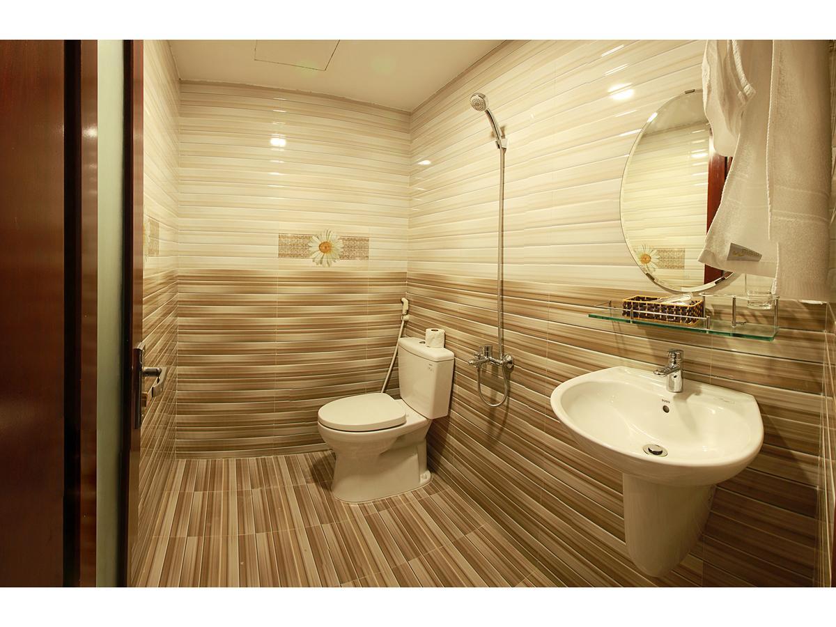 Thanh Nhan Hotel Da Nang Exterior photo